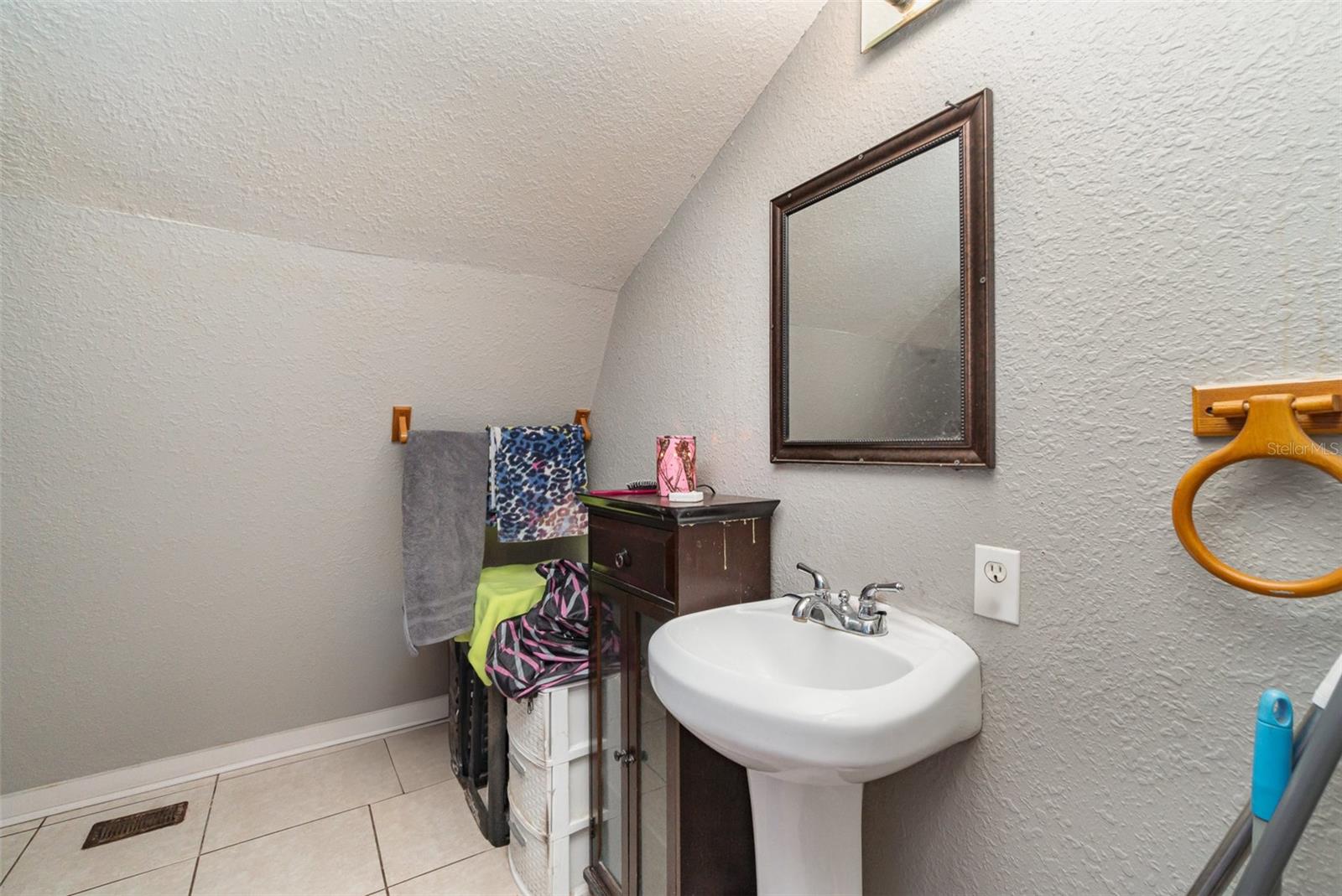 Image 45 of 56 For 6605 Masters Avenue