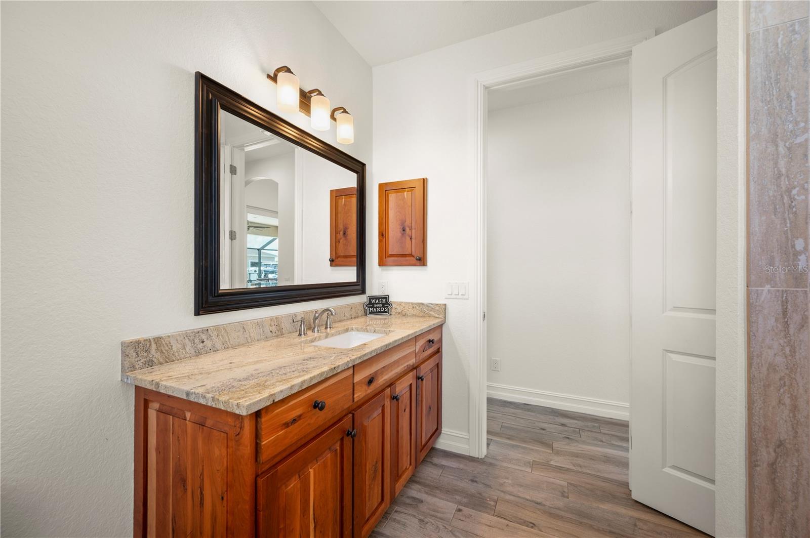 Image 41 of 66 For 2432 Brewer Avenue