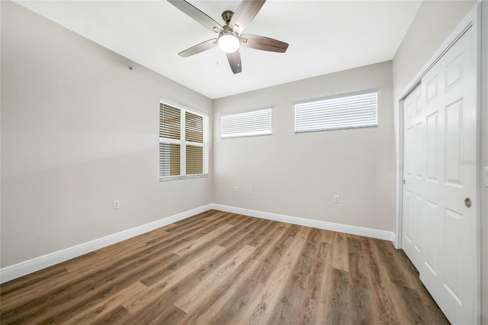 Image 14 of 38 For 255 West End Drive 1412