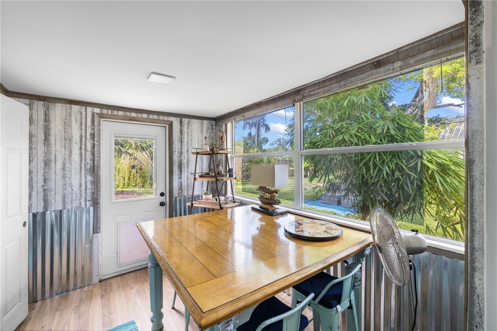 Image 11 of 32 For 1027 Coral Ridge Drive