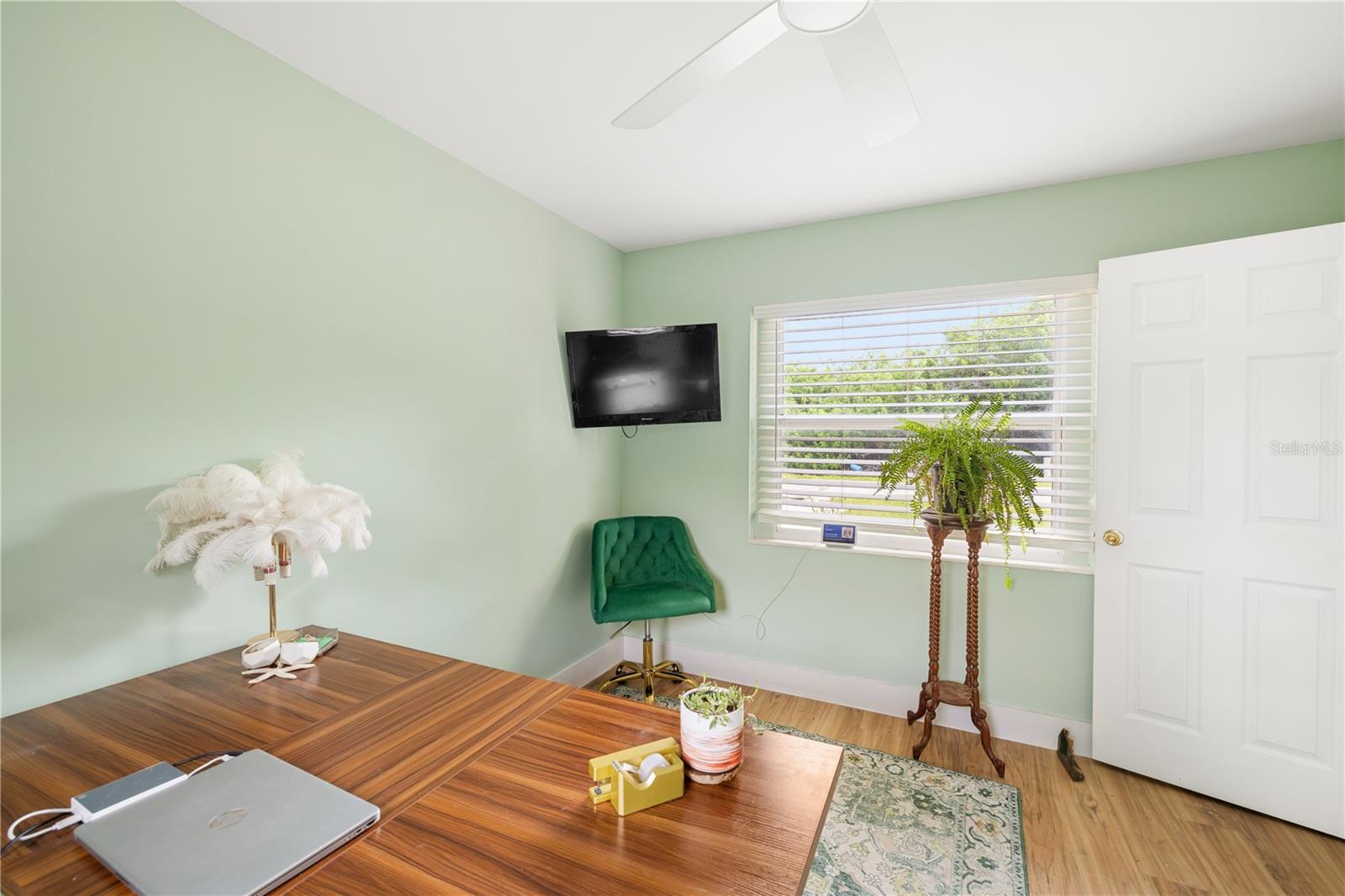 Image 21 of 32 For 1027 Coral Ridge Drive