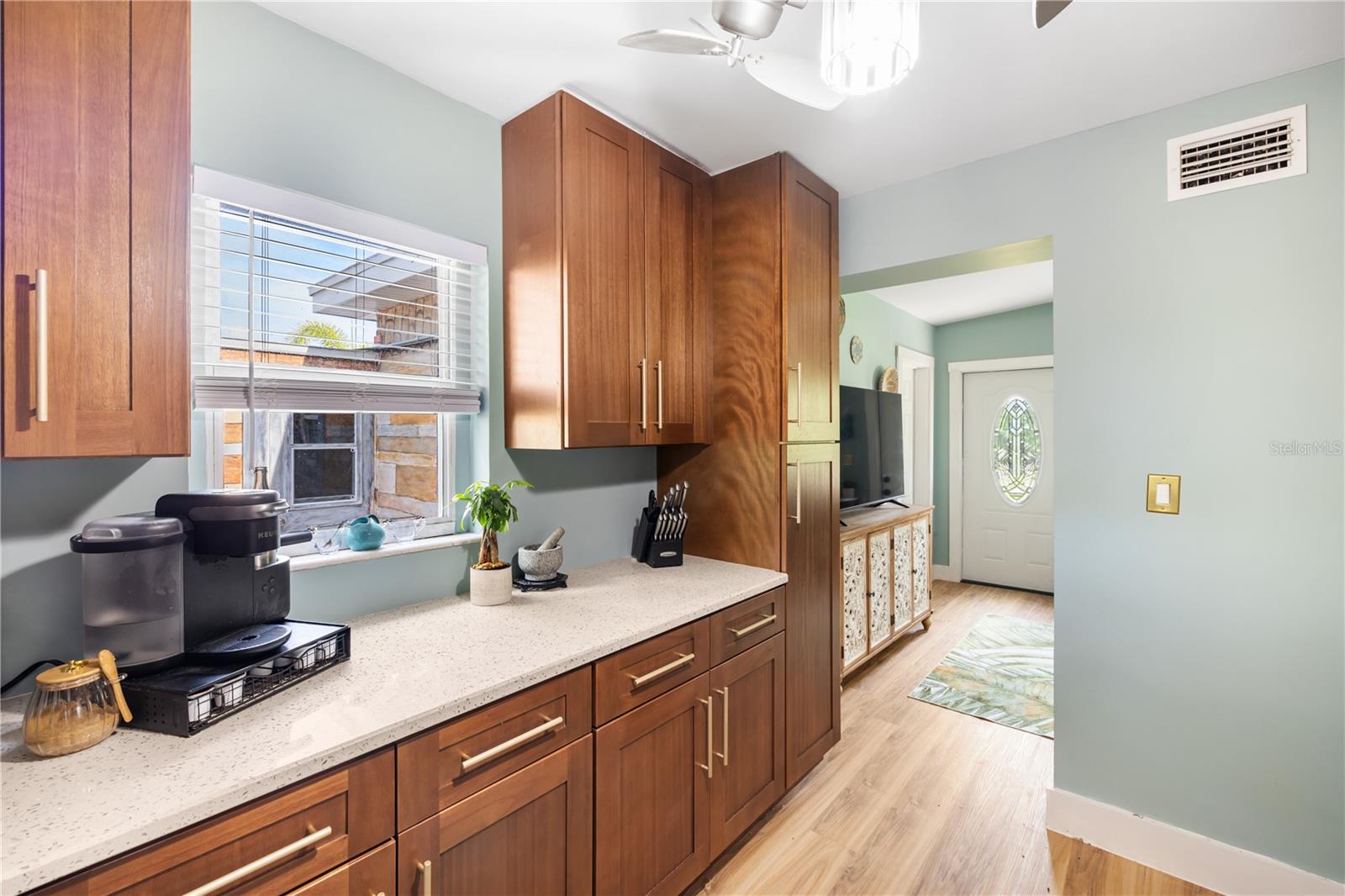 Image 7 of 32 For 1027 Coral Ridge Drive