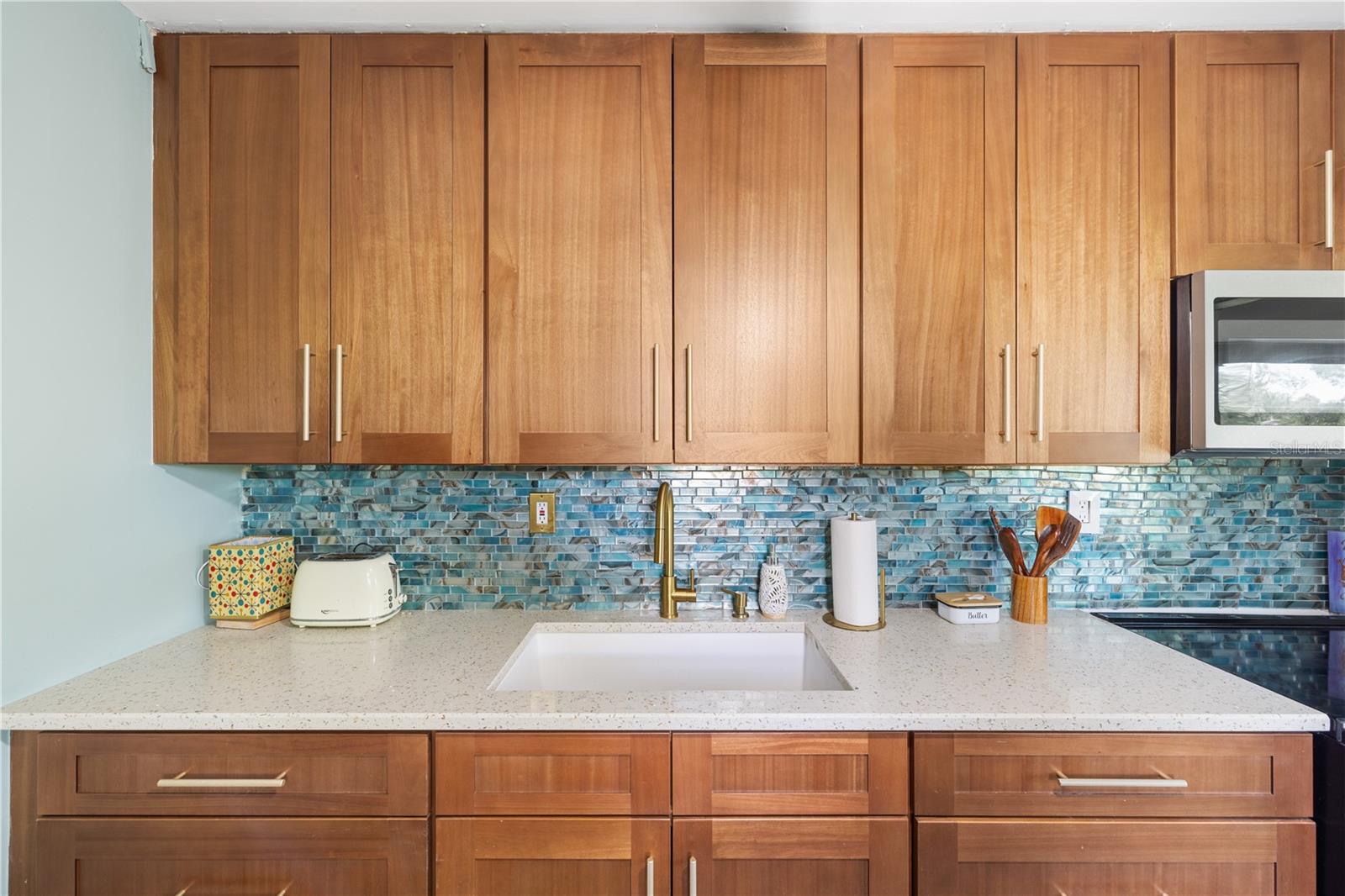 Image 9 of 32 For 1027 Coral Ridge Drive