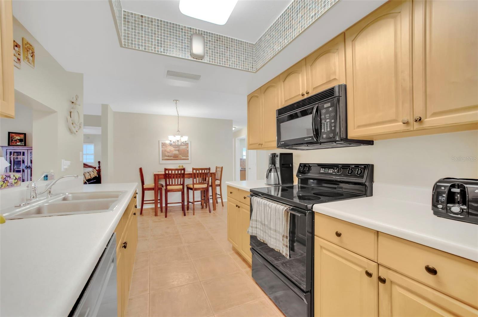 Image 10 of 38 For 2131 Amanda Drive