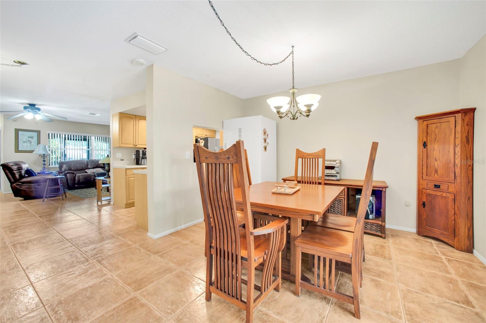 Image 12 of 38 For 2131 Amanda Drive