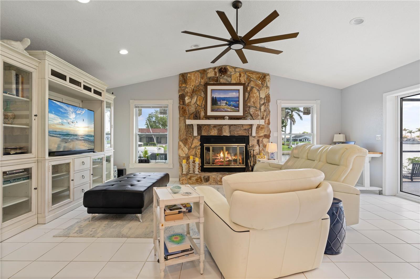 Image 30 of 65 For 2814 La Mancha Court