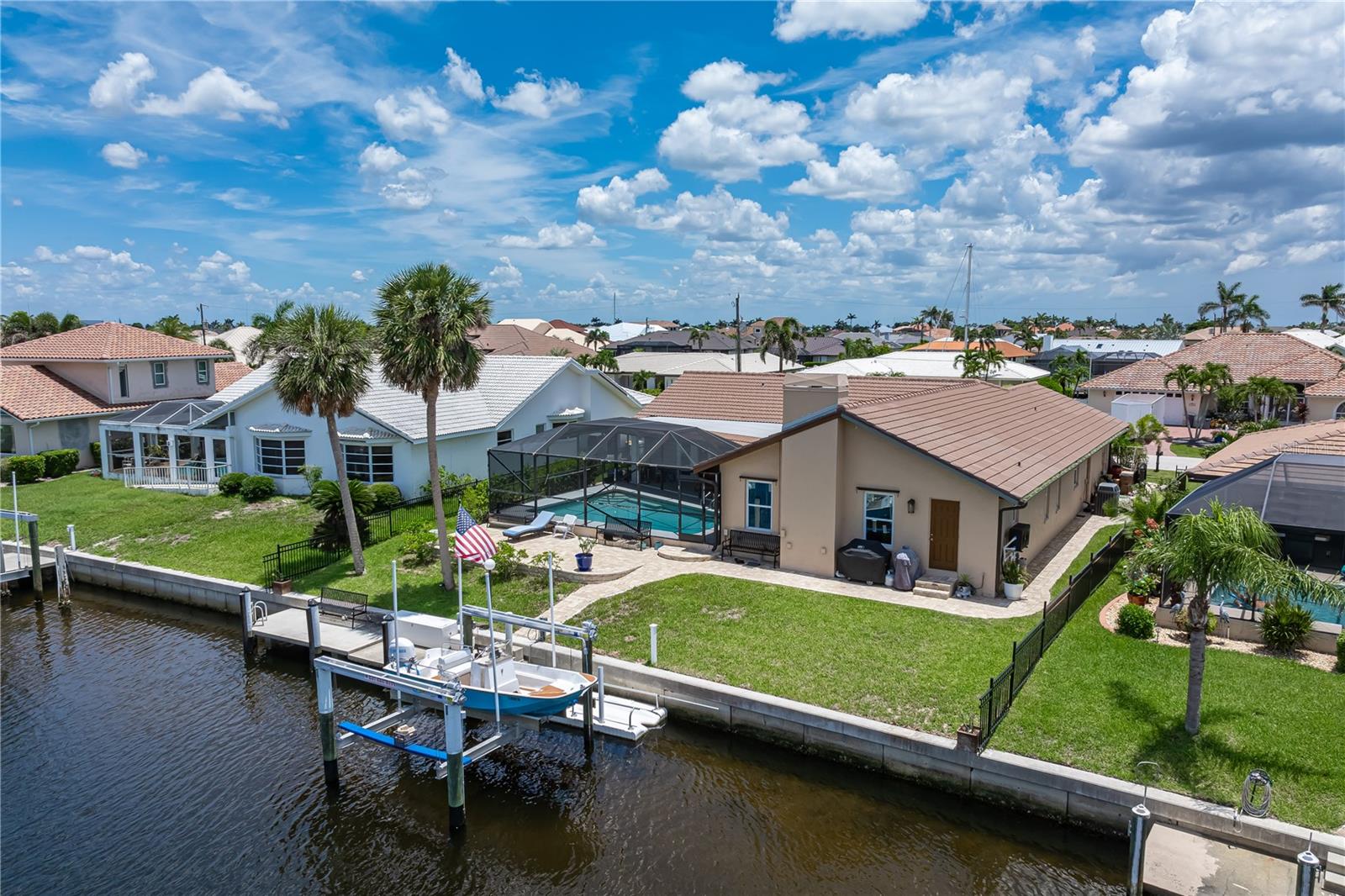 Image 9 of 65 For 2814 La Mancha Court