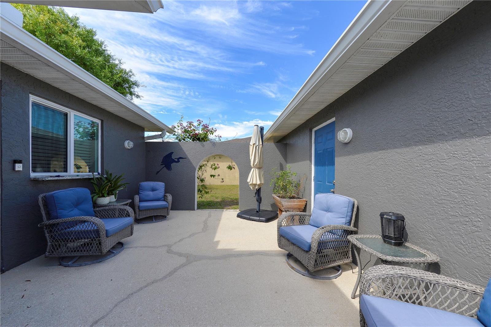 Image 5 of 38 For 1115 San Cristobal Avenue