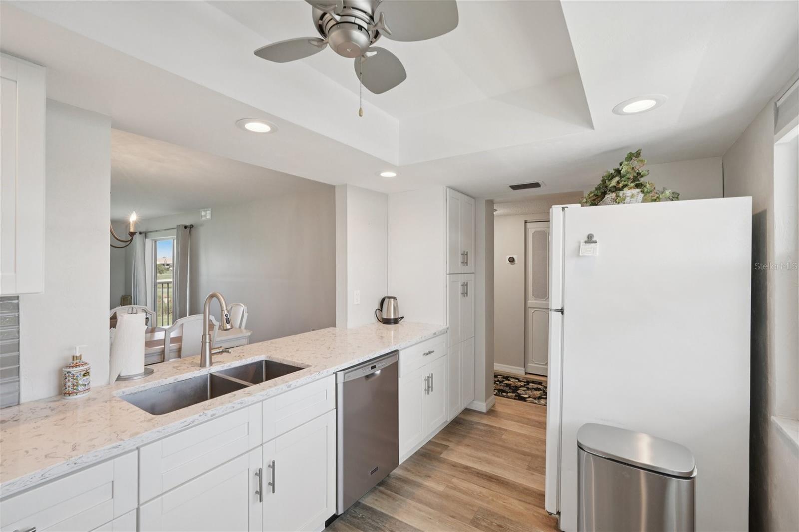 Image 11 of 43 For 1700 Pine Valley Drive 205