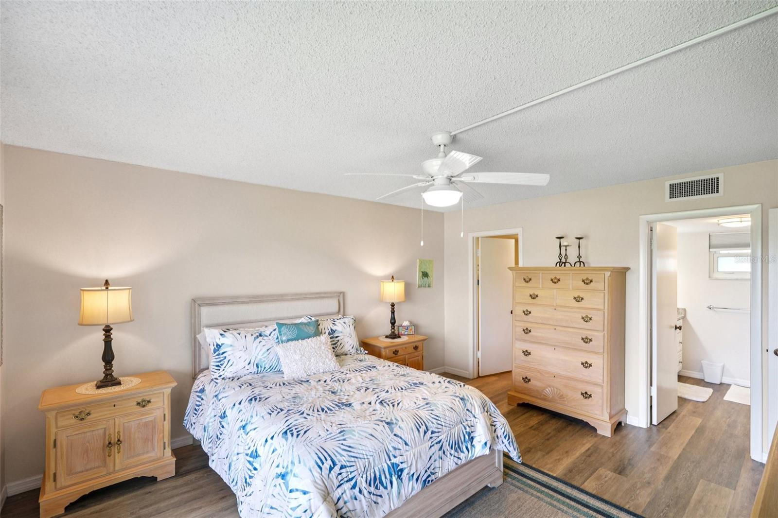 Image 14 of 43 For 1700 Pine Valley Drive 205
