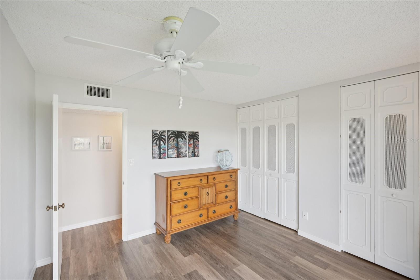 Image 18 of 43 For 1700 Pine Valley Drive 205