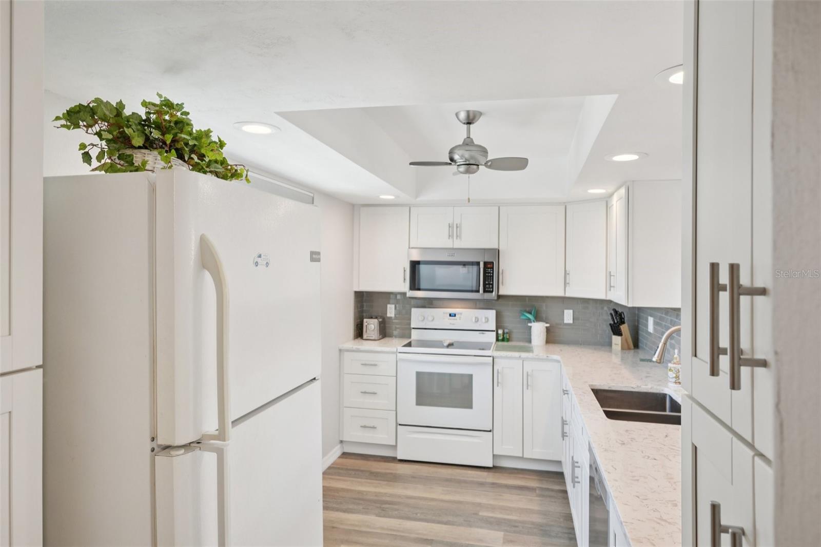 Image 9 of 43 For 1700 Pine Valley Drive 205