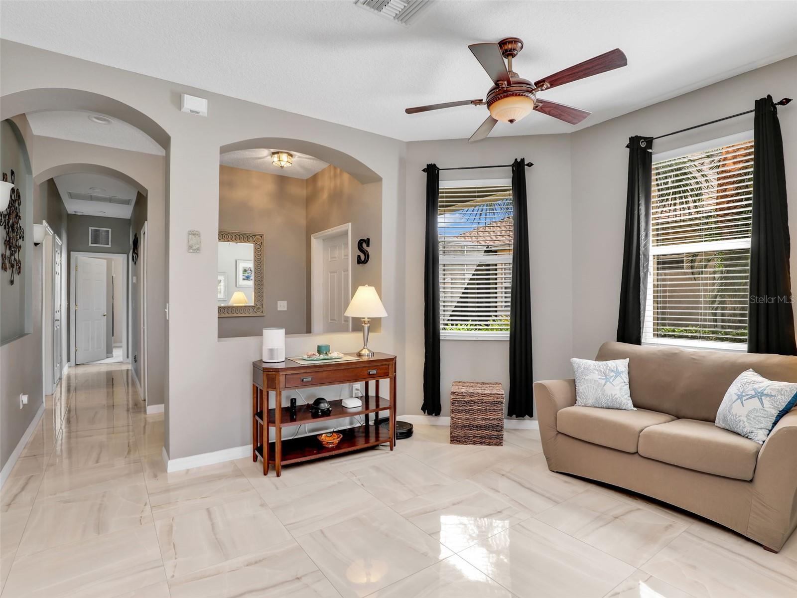 Image 4 of 37 For 4180 Lenox Boulevard
