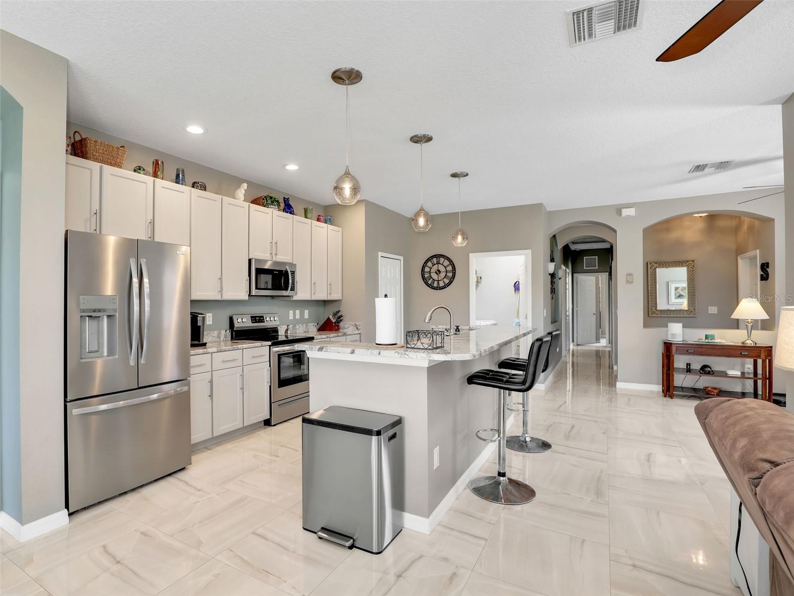 Image 6 of 37 For 4180 Lenox Boulevard