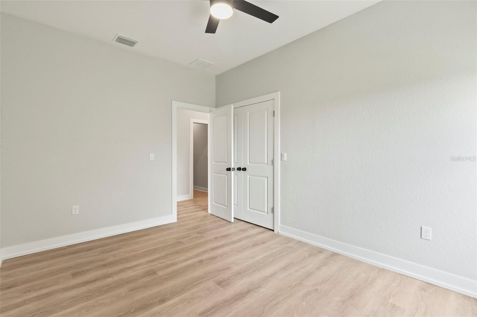 Image 15 of 40 For 9155 Agate Street