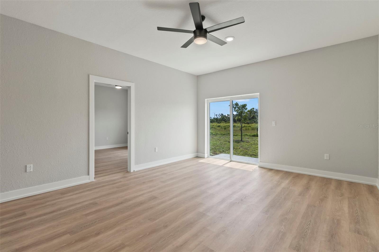 Image 20 of 40 For 9155 Agate Street