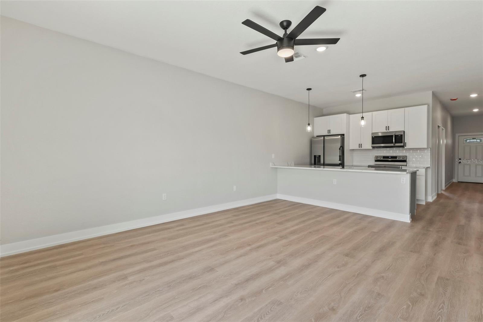 Image 21 of 40 For 9155 Agate Street