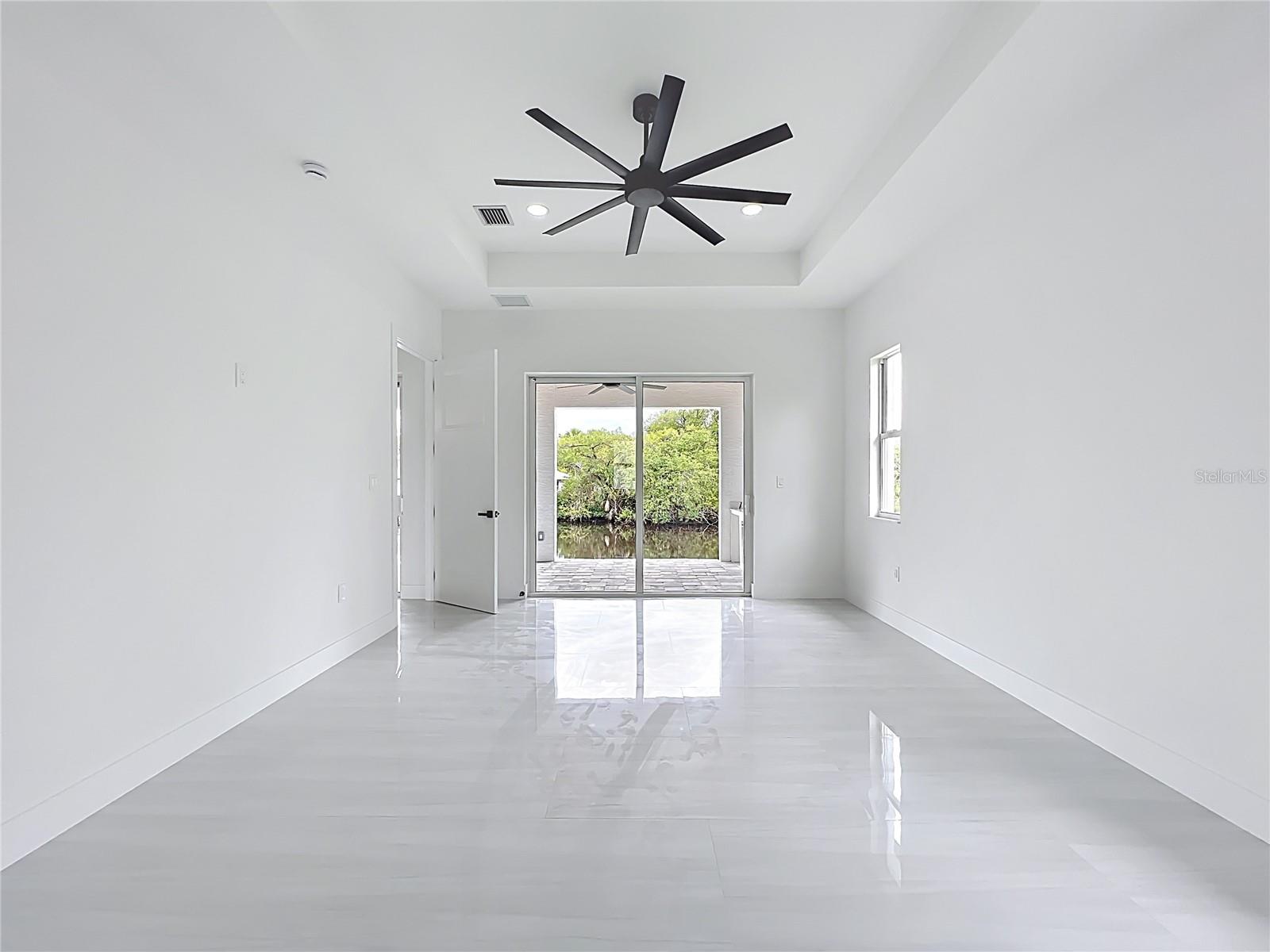 Image 23 of 42 For 576 Mcdill Drive