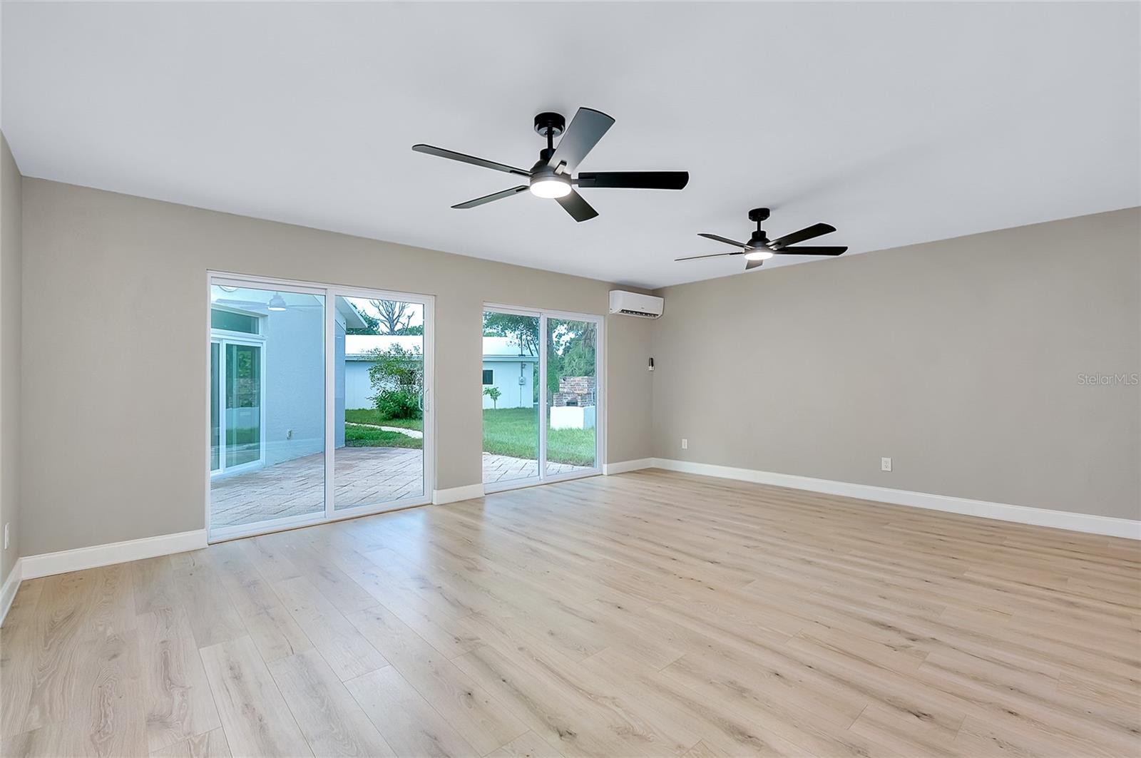 Image 17 of 60 For 875 Bayshore Drive