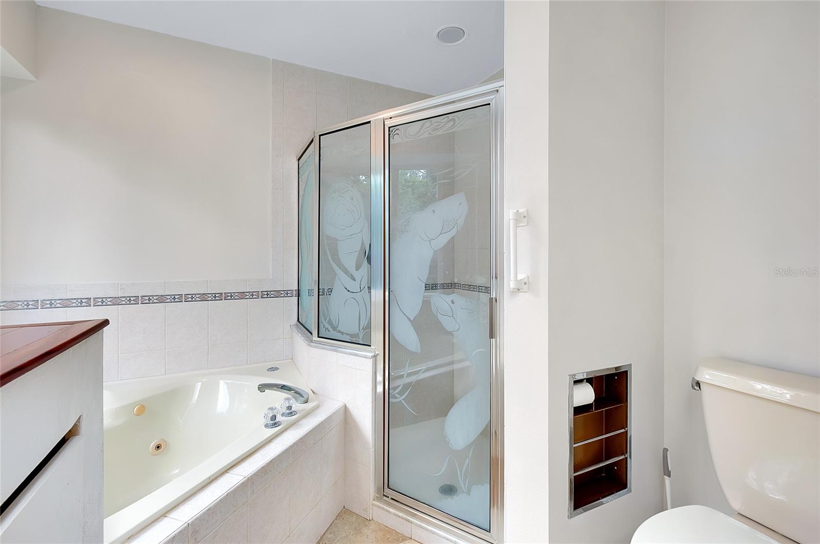 Image 23 of 60 For 875 Bayshore Drive