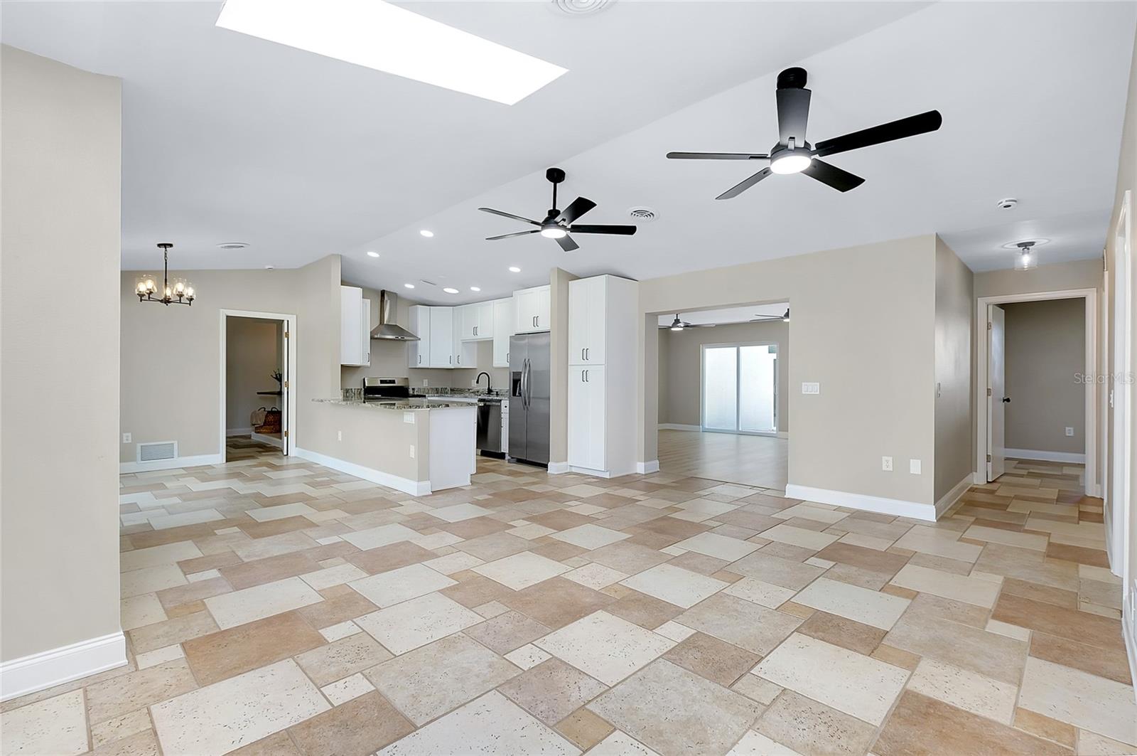Image 3 of 60 For 875 Bayshore Drive