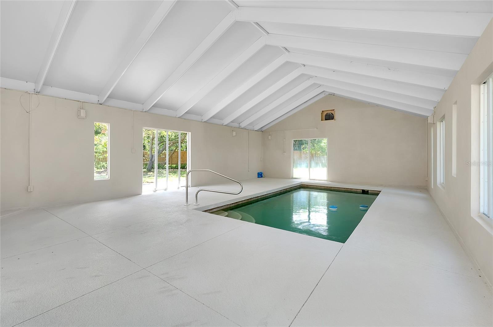 Image 43 of 60 For 875 Bayshore Drive