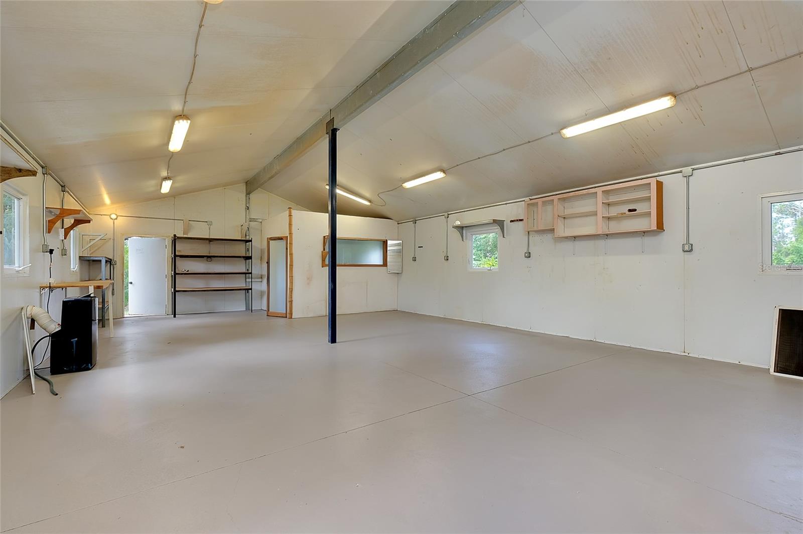 Image 47 of 60 For 875 Bayshore Drive