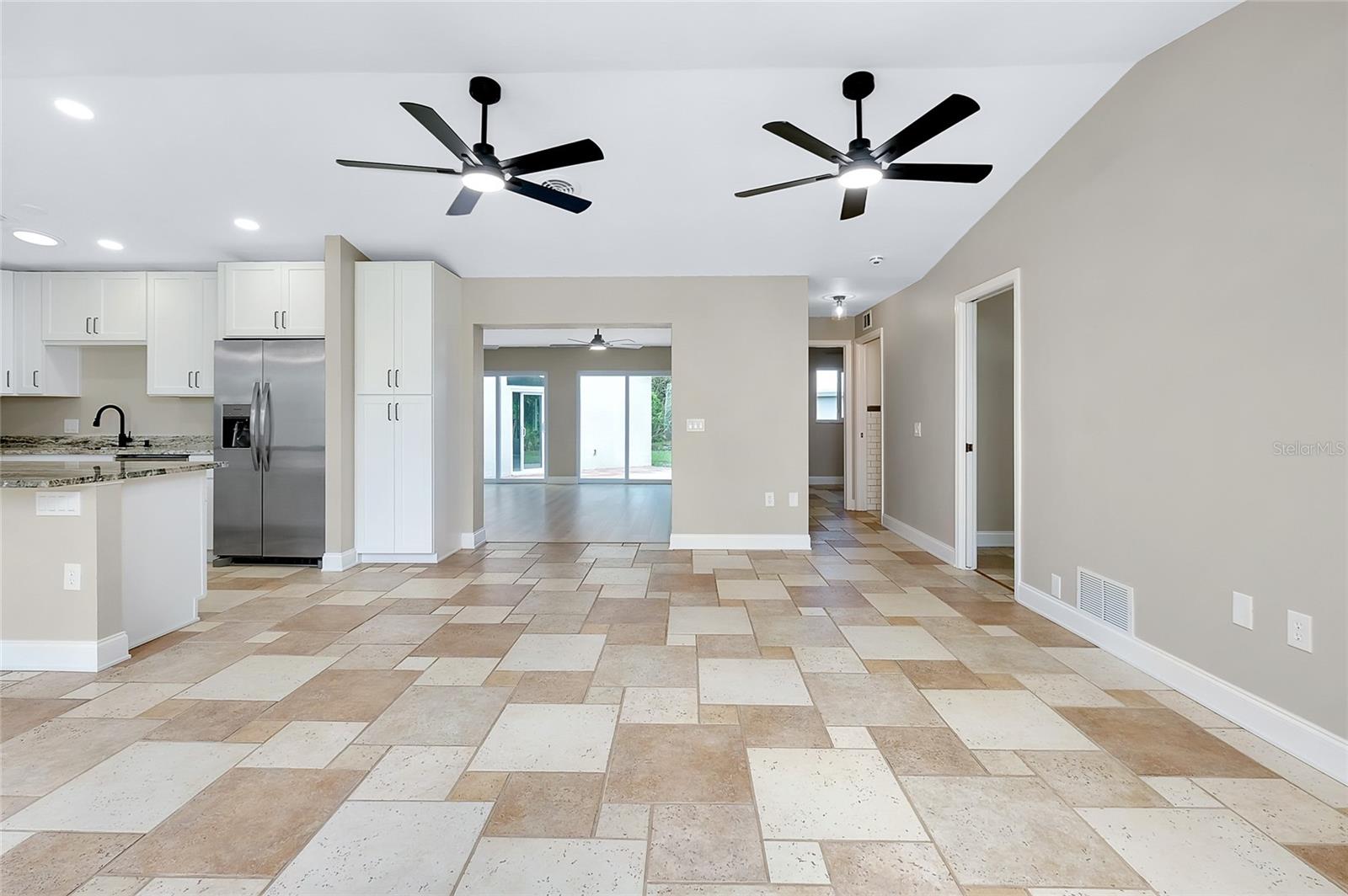 Image 5 of 60 For 875 Bayshore Drive