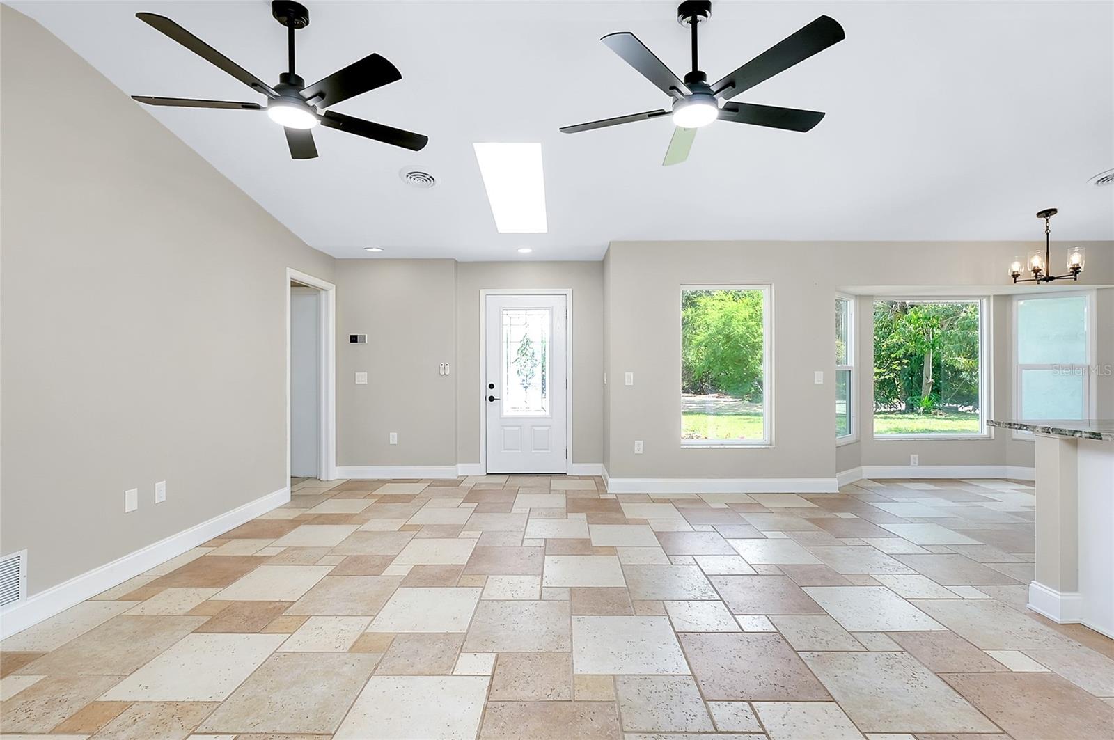 Image 6 of 60 For 875 Bayshore Drive