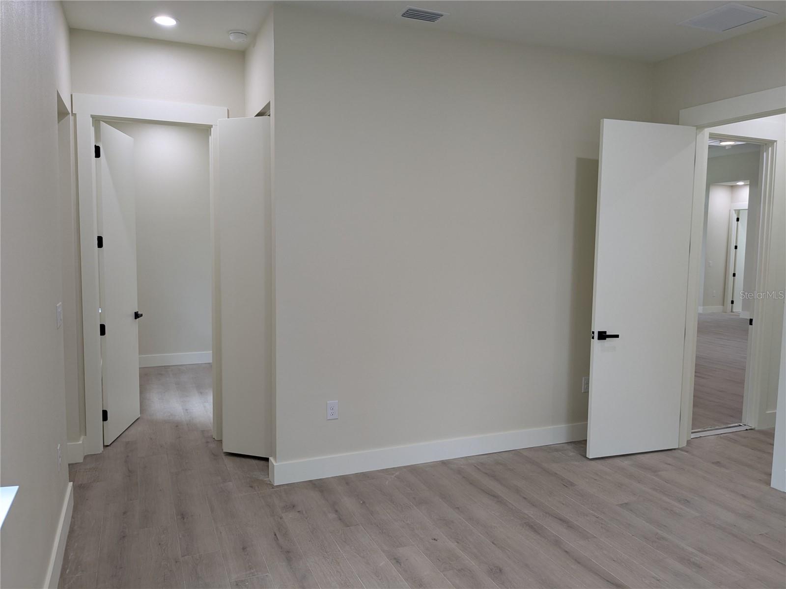 Image 34 of 61 For 136 Sequoyah Drive