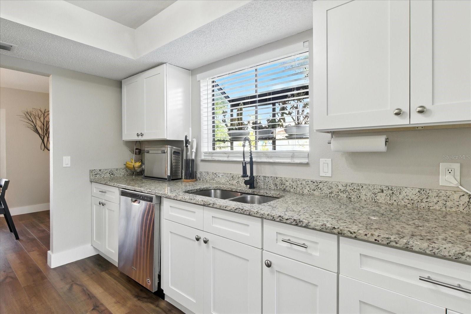 Image 11 of 43 For 5052 Kingsley Road