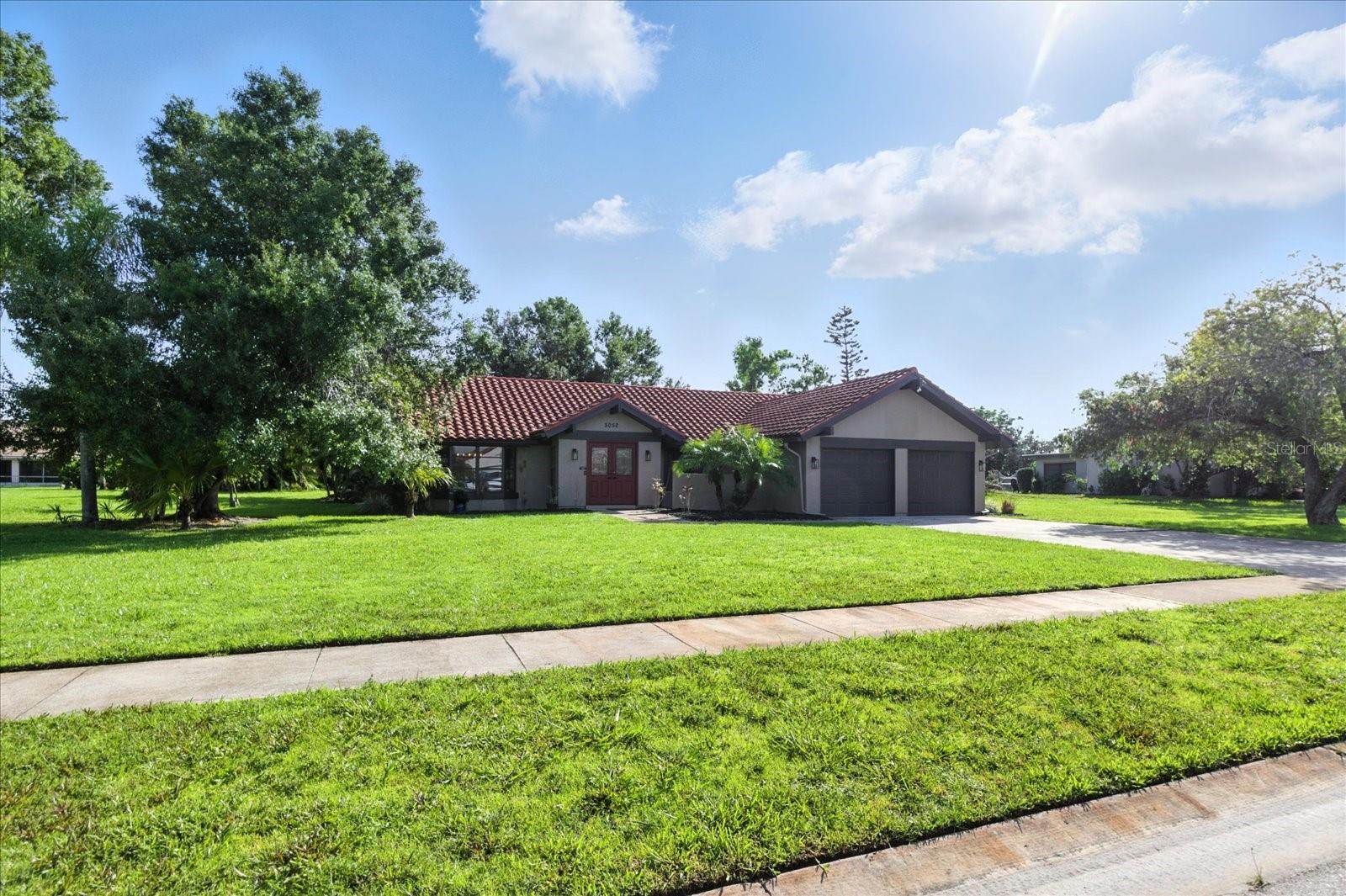 Image 2 of 43 For 5052 Kingsley Road