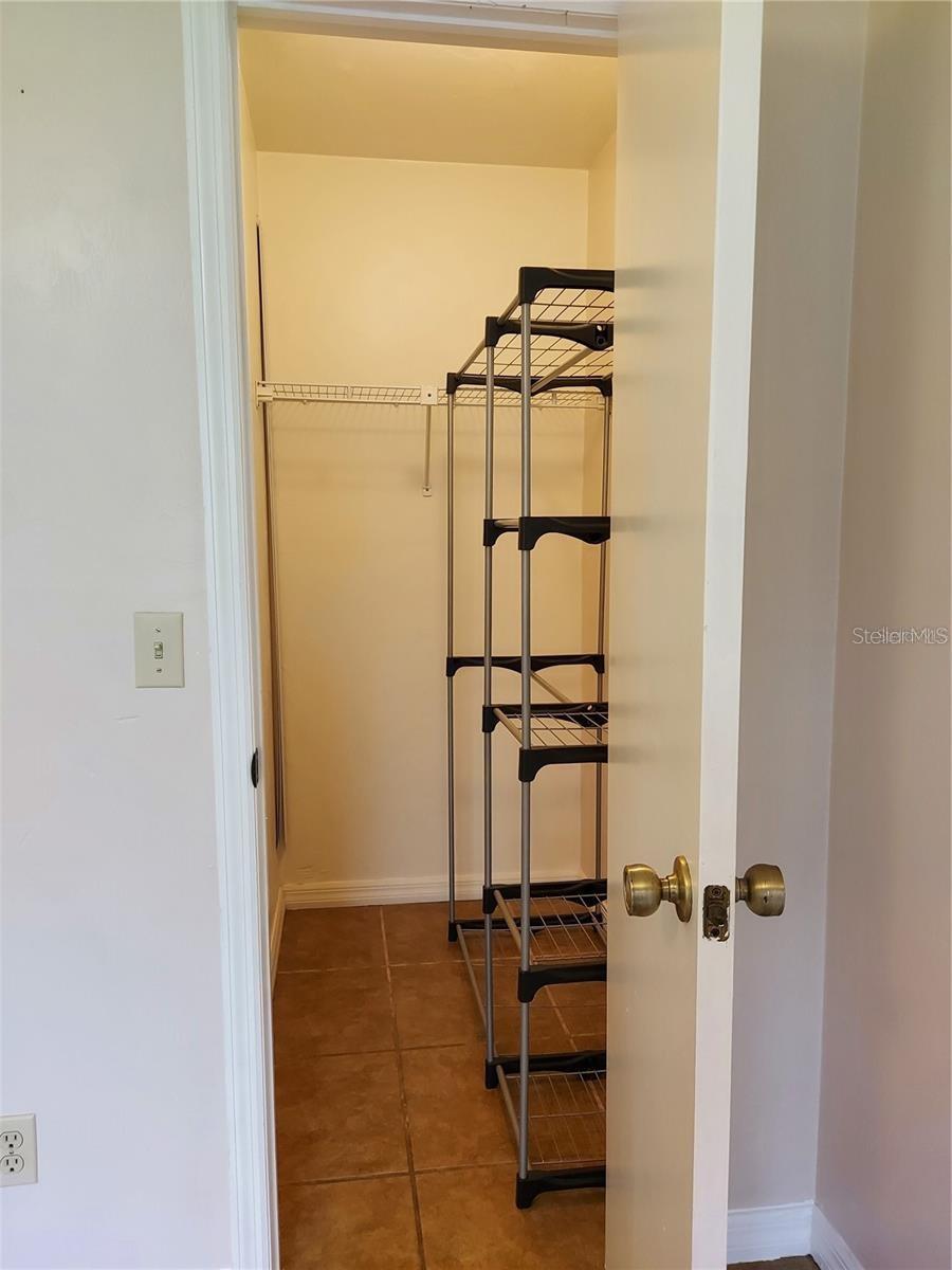 Image 19 of 27 For 22523 Westchester Boulevard E103