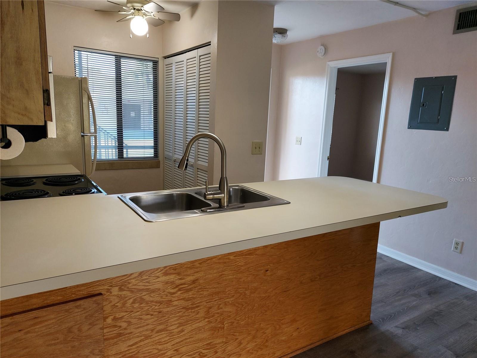 Image 4 of 27 For 22523 Westchester Boulevard E103