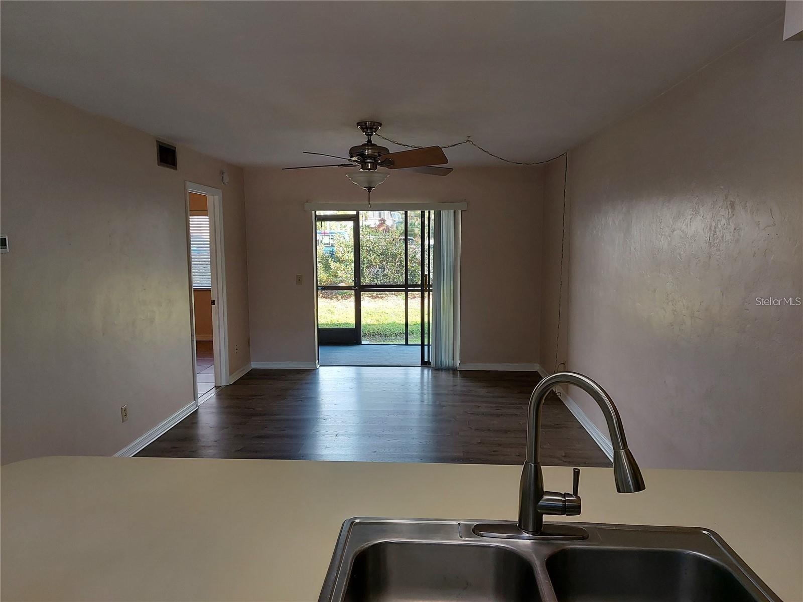 Image 7 of 27 For 22523 Westchester Boulevard E103
