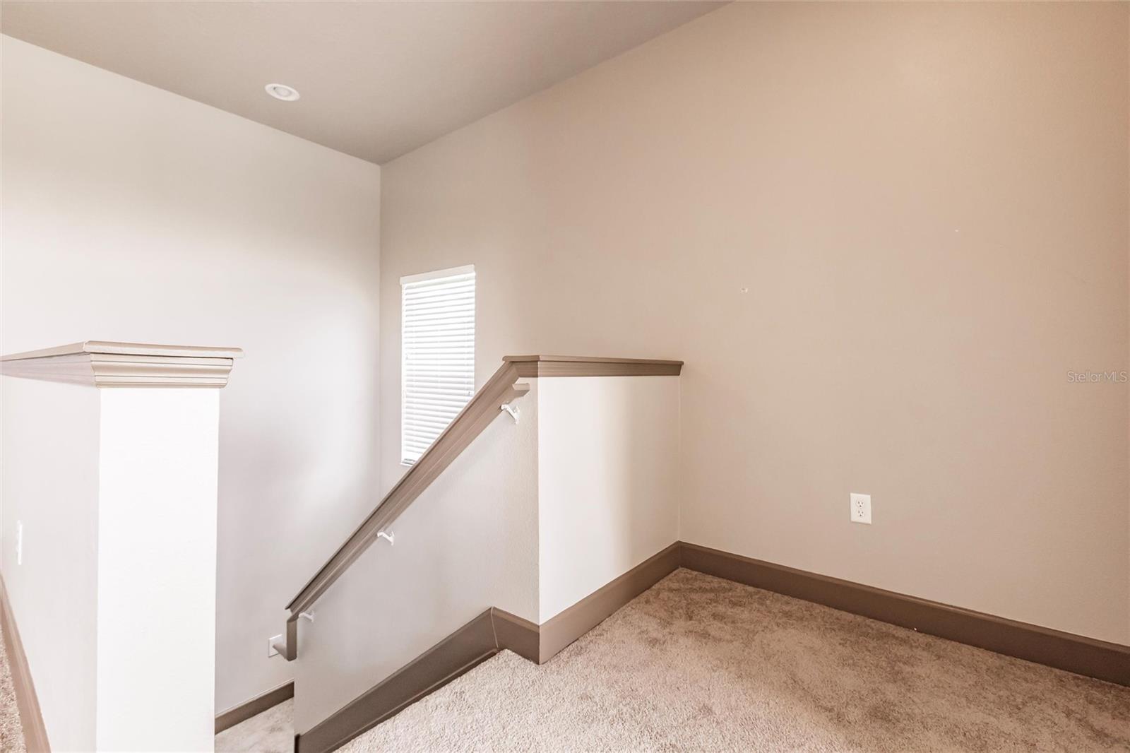 Image 8 of 50 For 8098 Moonstone Drive 17-203