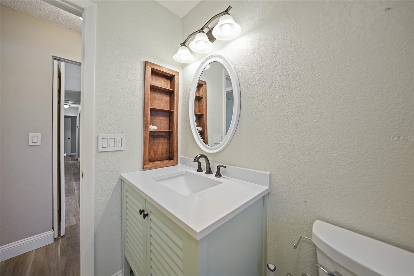 Image 19 of 39 For 2925 Magdalina Drive