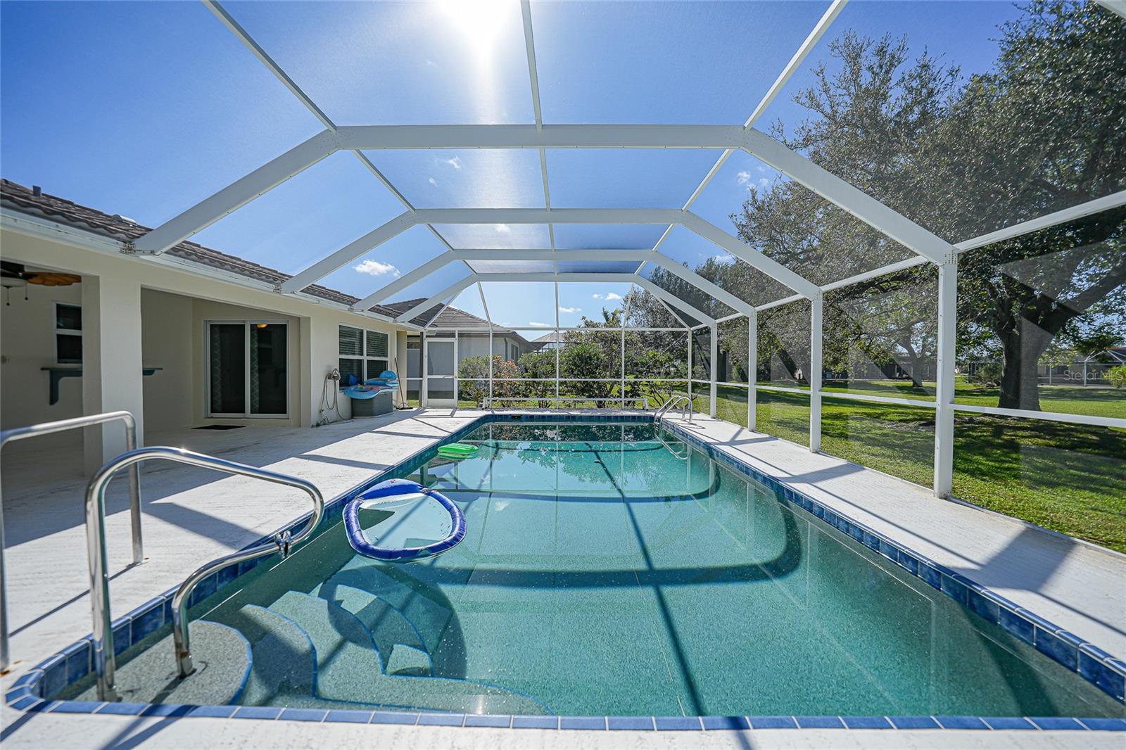 Image 2 of 39 For 2925 Magdalina Drive