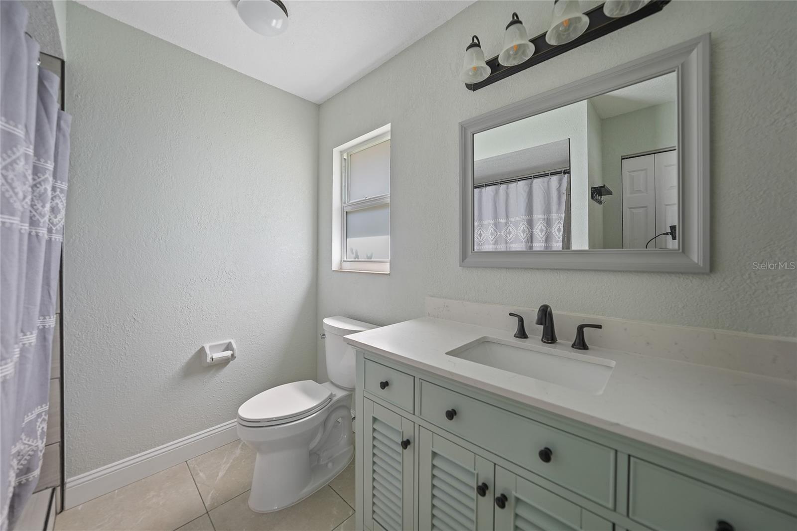 Image 20 of 39 For 2925 Magdalina Drive