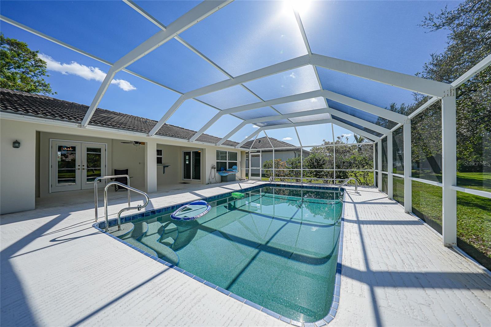 Image 3 of 39 For 2925 Magdalina Drive