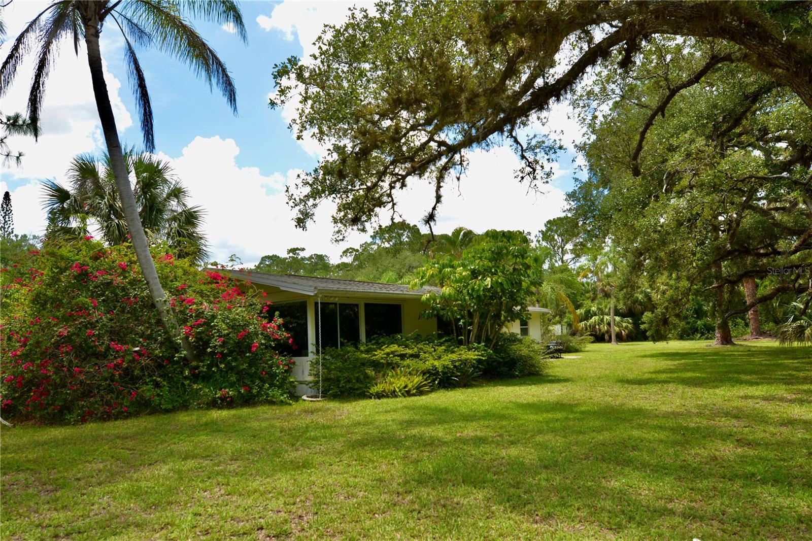 Image 63 of 100 For 18220 Elmwood Drive