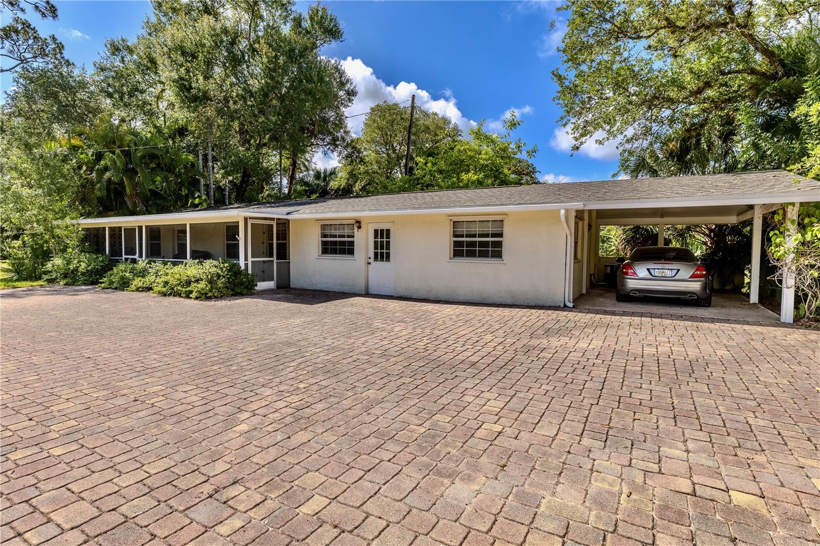 Image 7 of 100 For 18220 Elmwood Drive