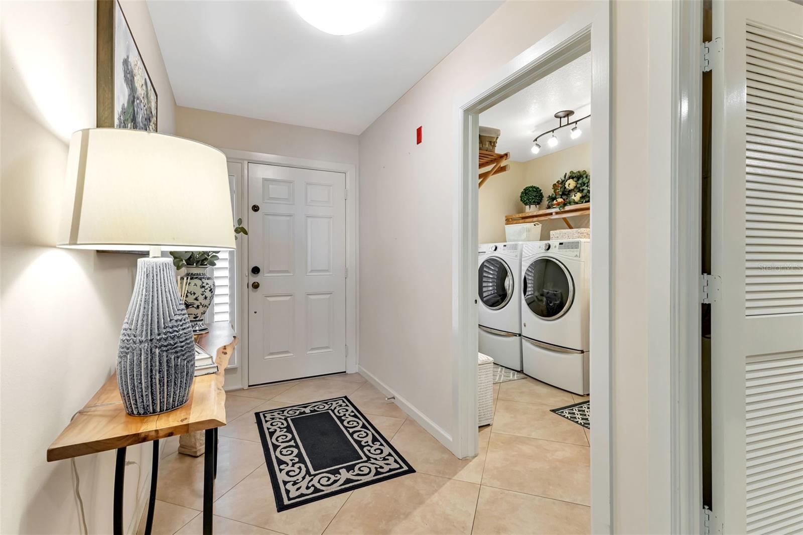 Image 13 of 63 For 1250 Marion Avenue 333