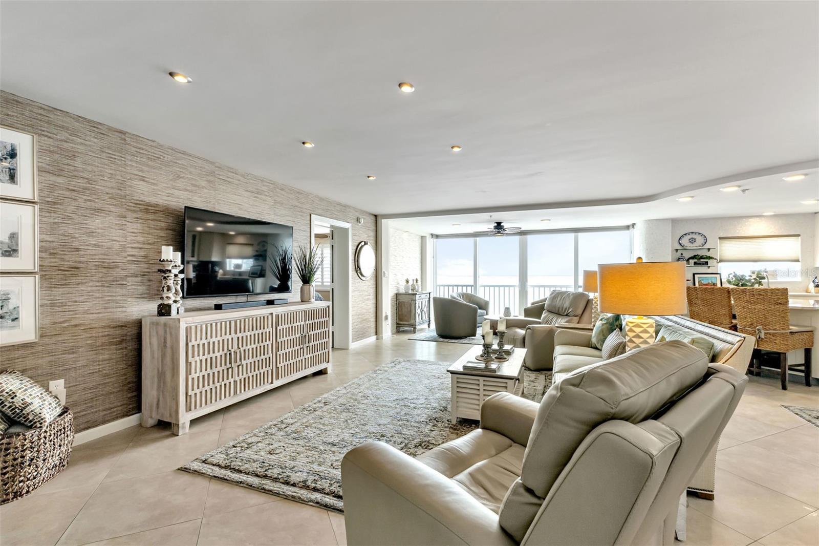 Image 43 of 63 For 1250 Marion Avenue 333