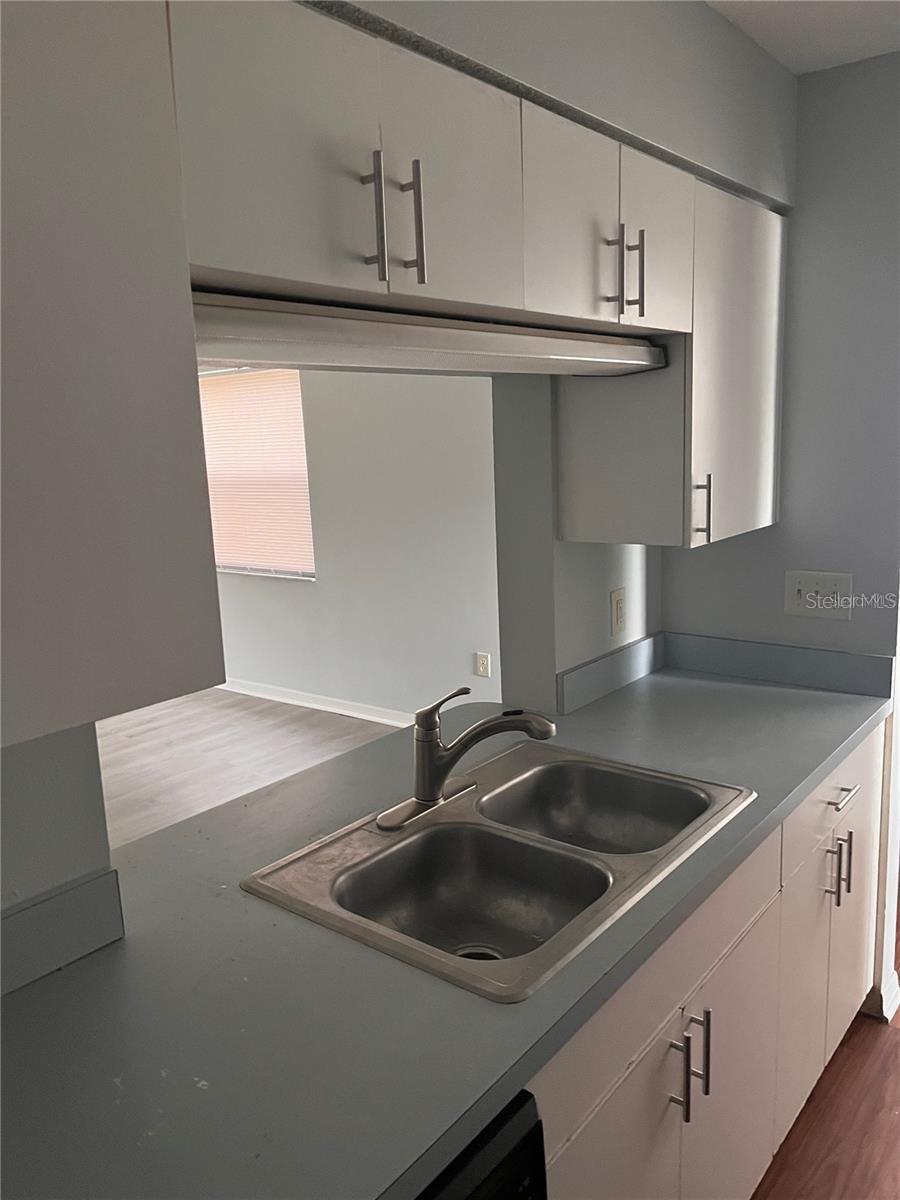 Image 3 of 8 For 10340 Kidron Avenue B