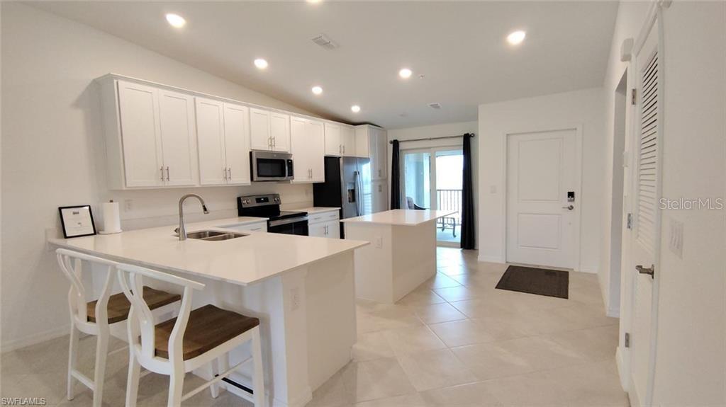 Image 9 of 48 For 12390 Wellen Golf Street 202
