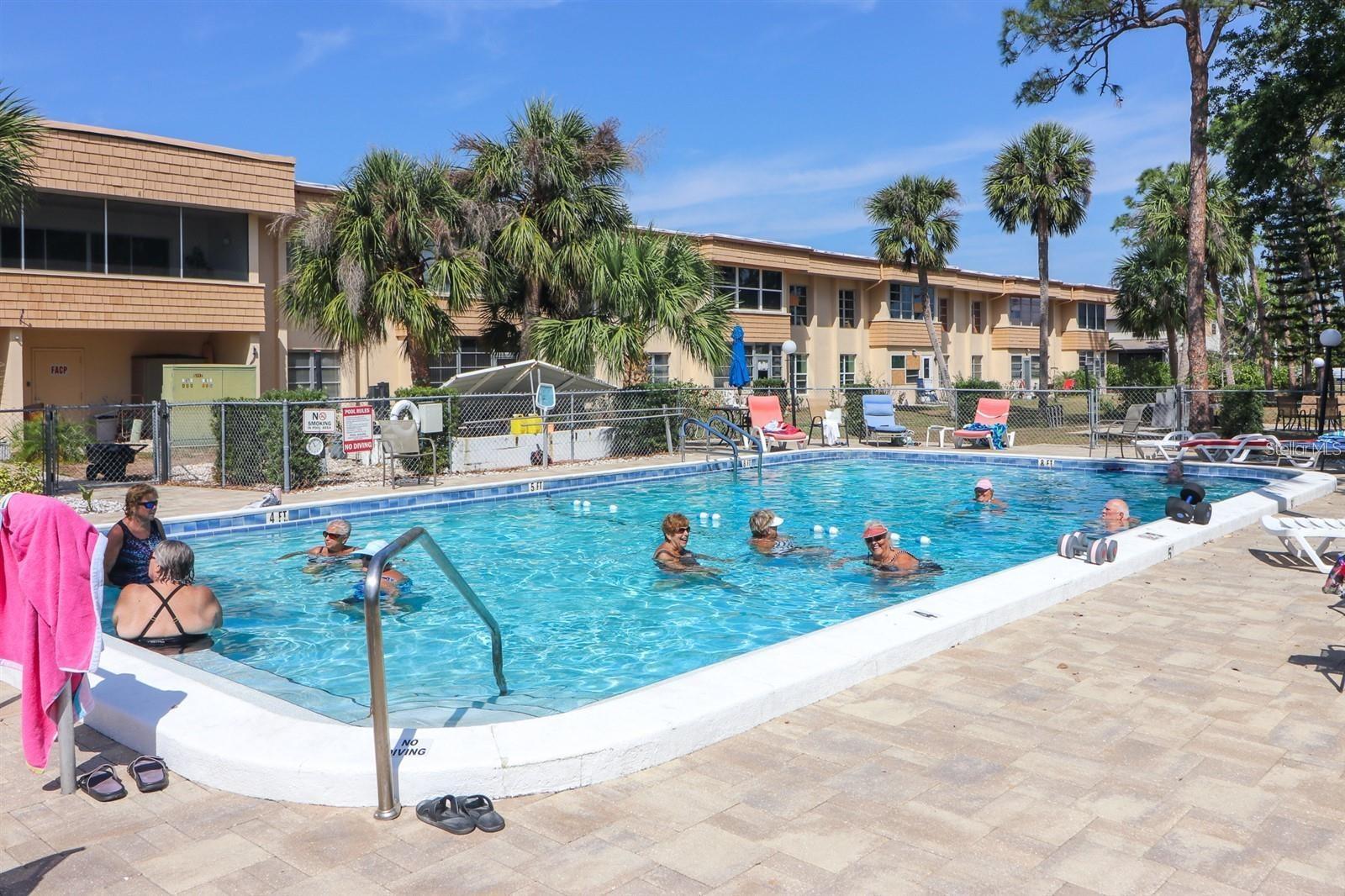 Image 31 of 54 For 2437 Harbor Boulevard 114