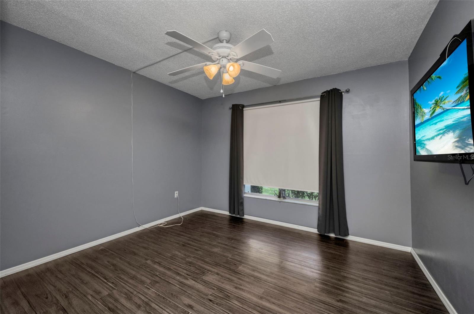 Image 33 of 54 For 2437 Harbor Boulevard 114