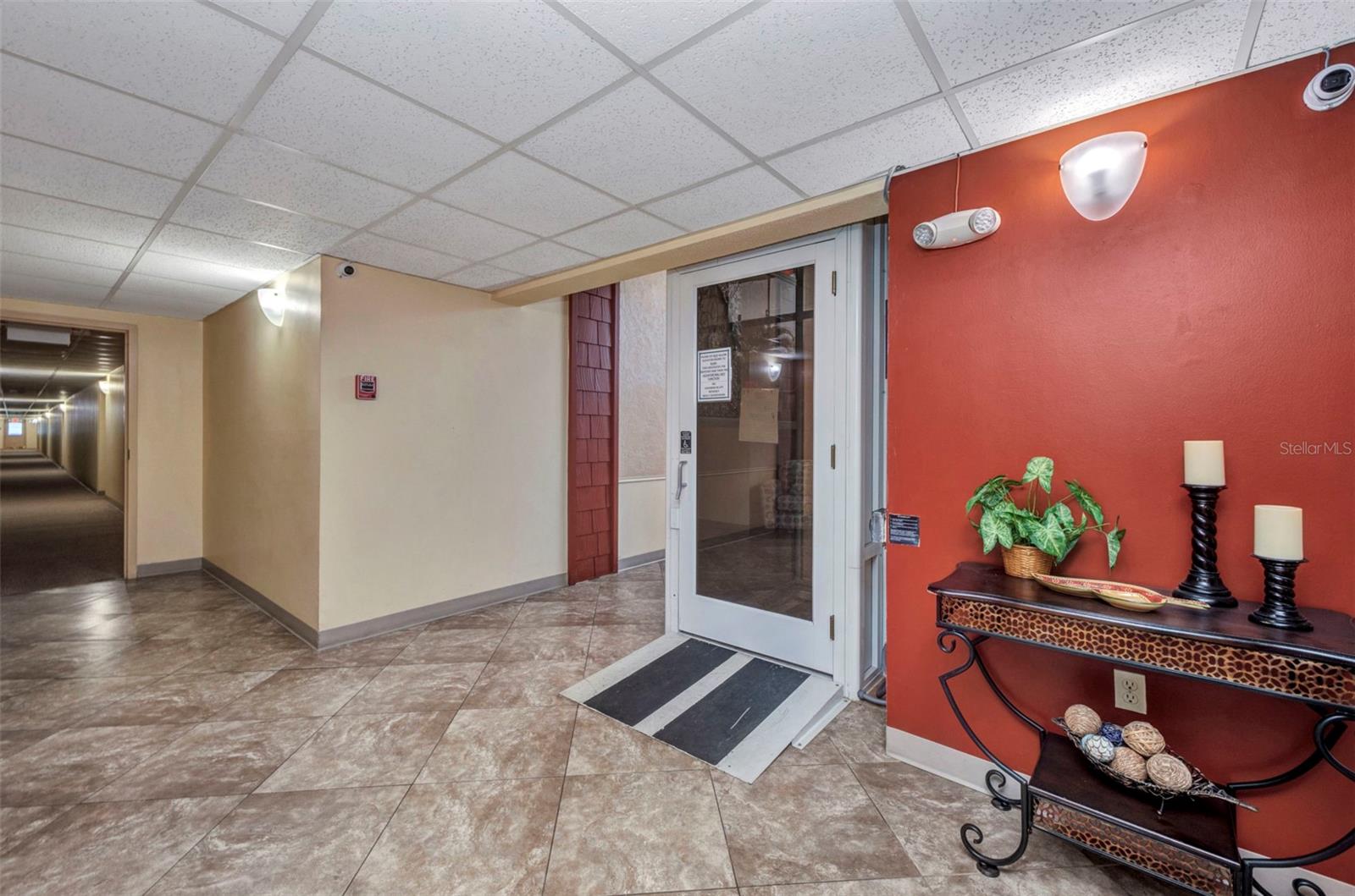 Image 45 of 54 For 2437 Harbor Boulevard 114