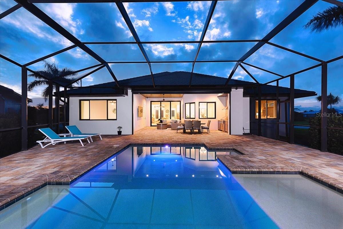 Image 18 of 85 For 3800 Carupano Court